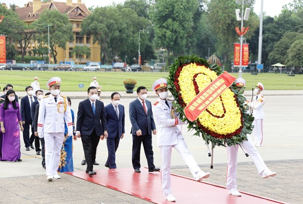 Leaders pay tribute to President Ho Chi Minh on birth anniversary hinh anh 4