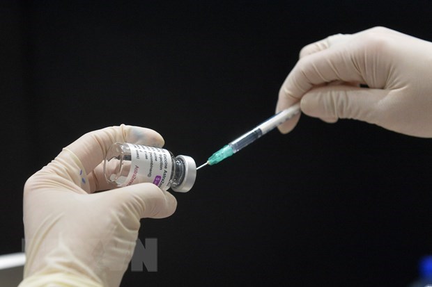 Health ministry warns of COVID-19 vaccine fraud hinh anh 1