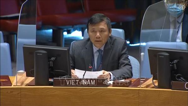 Vietnam votes for UN resolution calling for ending US embargo against Cuba hinh anh 1