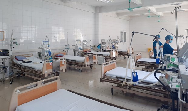 Hanoi prepares 5,000 hospital beds to treat COVID-19 patients hinh anh 2