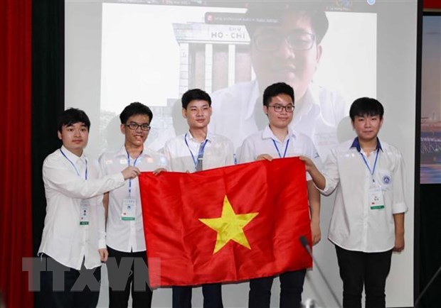 All Vietnamese students win medals at Int’l Mathematical Olympiad 2021 hinh anh 1