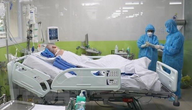 HCM City focuses on treatment to mitigate COVID-19 deaths hinh anh 1
