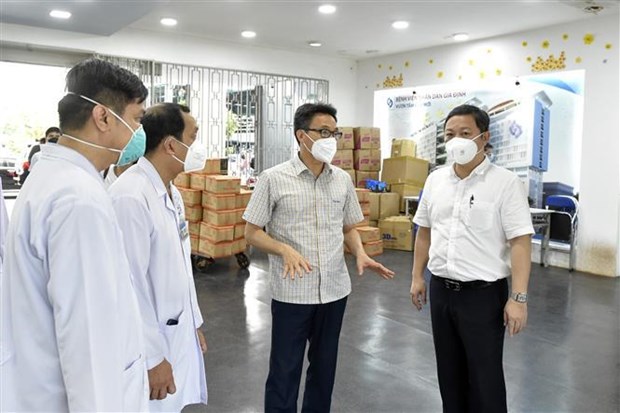 HCM City asked to focus on treating serious COVID-19 cases hinh anh 1