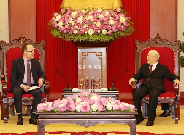 Vietnam treasures cooperative relations with Russia: Party chief hinh anh 1
