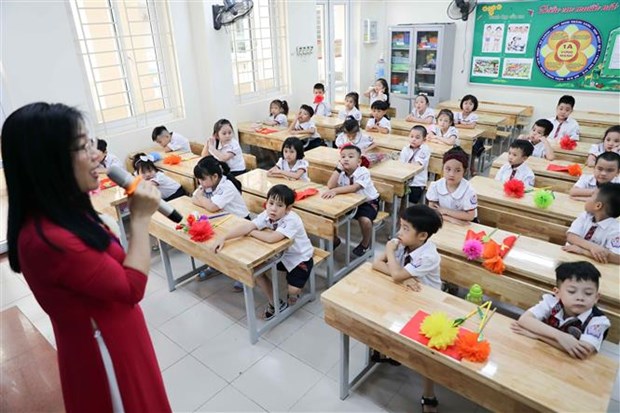 Hanoi students to begin academic year on September 1 hinh anh 1