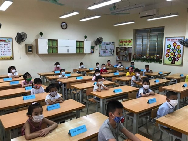 Flexible plans for the new school year depending on pandemic situation hinh anh 1