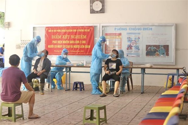 Vietnam logs 11,434 COVID-19 infections on September 1 hinh anh 1