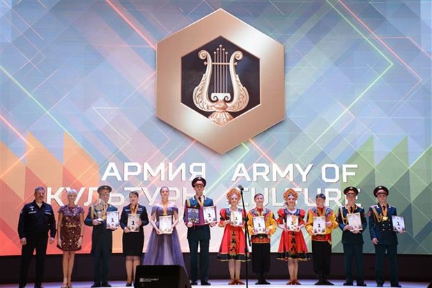 Vietnam showered with prizes at “Army of Culture” contest hinh anh 1