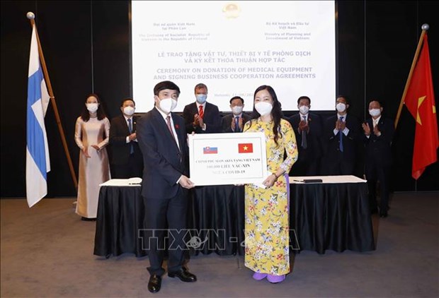 NA Chairman witnesses signing of deals between Vietnamese and European firms hinh anh 1
