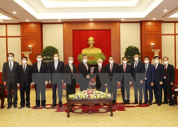 Party chief hosts reception for Chinese Foreign Minister hinh anh 2