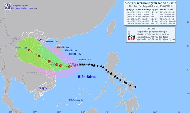 Central localities ramp up efforts to brace for Typhoon Conson hinh anh 1