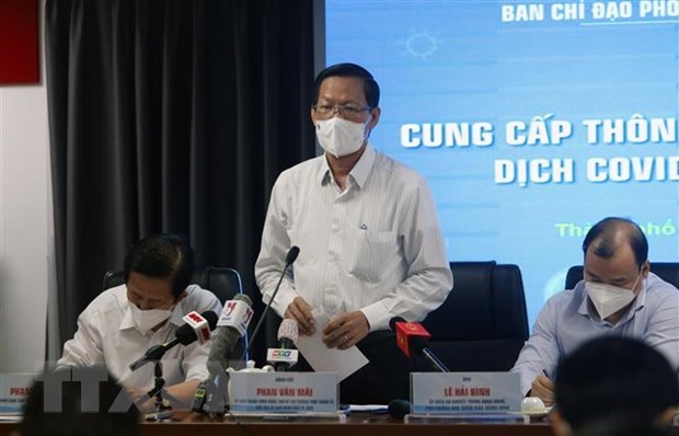 HCM City extends social distancing till September 30 hinh anh 1