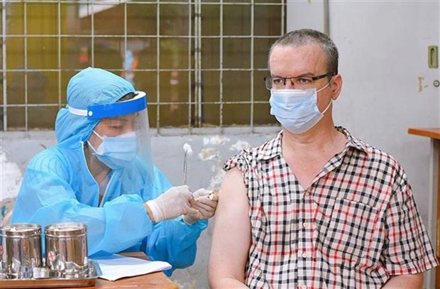 'No one is left behind': Vietnam provides support for foreigners amid pandemic hinh anh 1