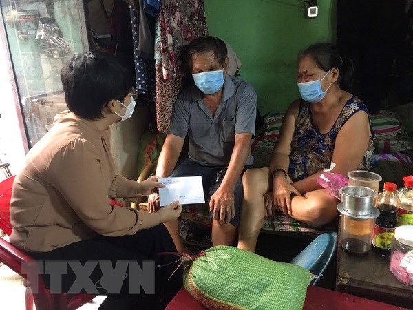 UNDP announces report on pandemic impacts on vulnerable households hinh anh 1