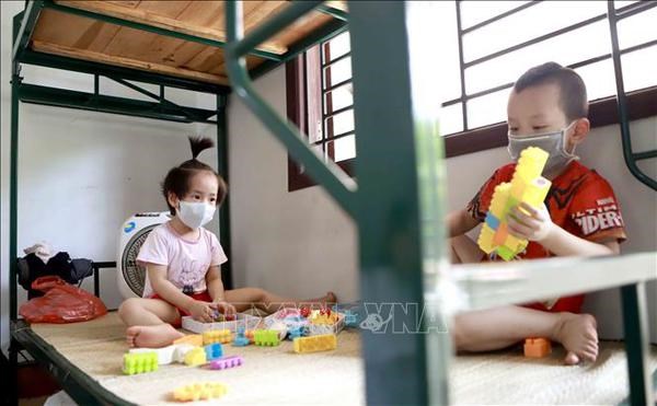 Vietnam exerts efforts to ensure best care for children orphaned by COVID-19 hinh anh 1