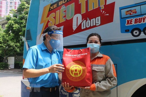 Workers, employers get help in pandemic response hinh anh 2