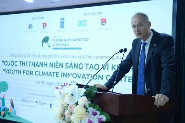 Youths' outstanding initiatives for climate honoured hinh anh 1