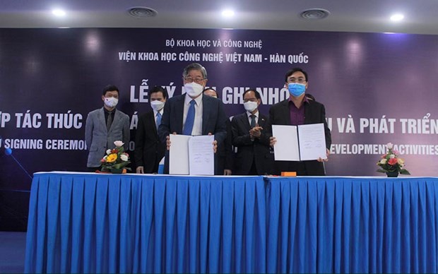 Vietnam-RoK jointly-founded institute promotes R&D in biotechnology hinh anh 2