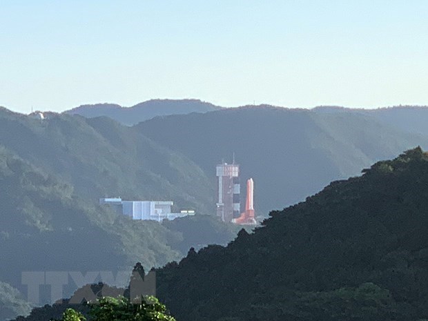 Launch of NanoDragon satellite suspended due to bad weather hinh anh 1