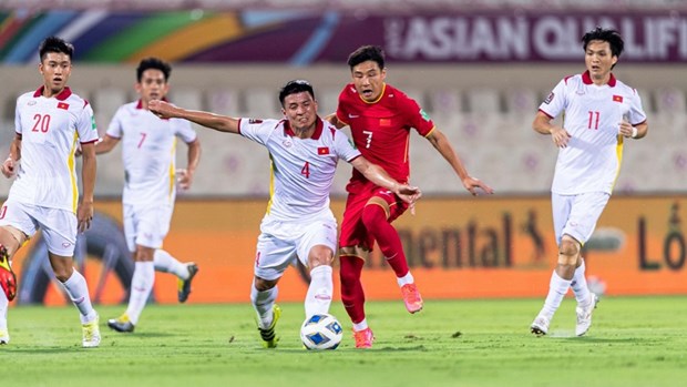Despite comeback, Vietnam lose to China in World Cup qualifier hinh anh 2