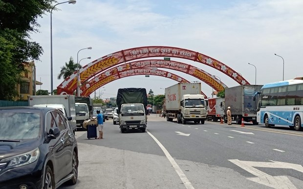 Thai Binh stops operation of COVID-19 checkpoints from October 17 hinh anh 1