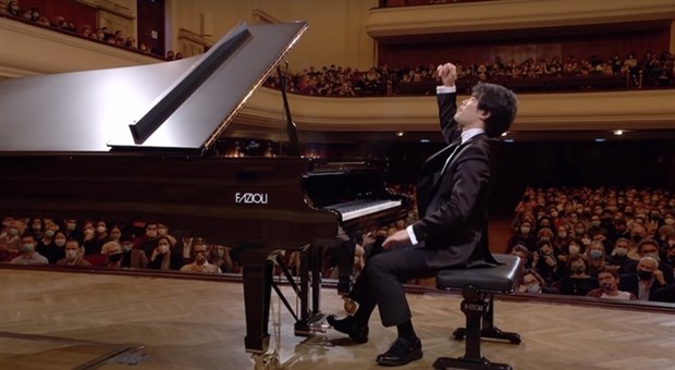 Pianist Dang Thai Son’s student comes first at int’l Chopin piano competition hinh anh 1