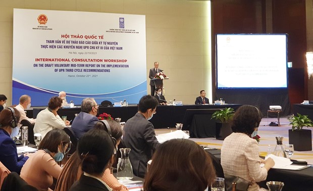 Vietnam shows excellent progress in ensuring socio-economic rights: foreign officials hinh anh 2