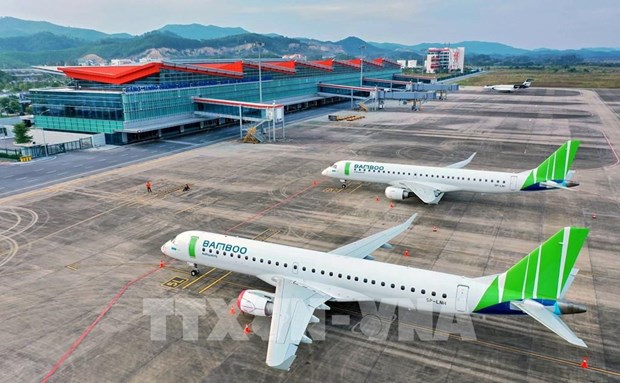 Quang Ninh to resume commercial flights with Ho Chi Minh City from October 27 hinh anh 1