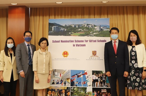 Chinese University of Hong Kong provides 30 scholarships for Vietnamese students hinh anh 1