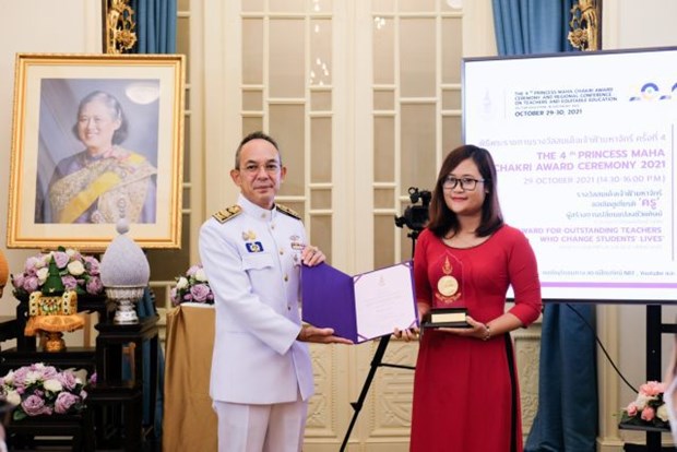 Vietnamese teacher receives Thailand’s Princess Award for outstanding achievements in education hinh anh 1