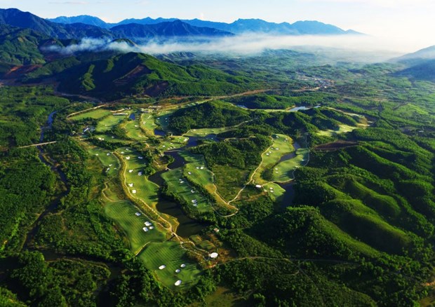 Vietnam honoured as World's, Asia's Best Golf Destination 2021 hinh anh 2