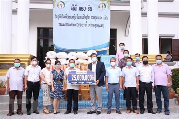 Vietnamese raise fund in support of Luang Prabang’s COVID-19 fight hinh anh 1