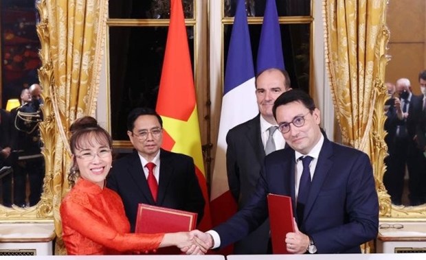Vietjet, French technology firm set up long-term strategic partnership hinh anh 1