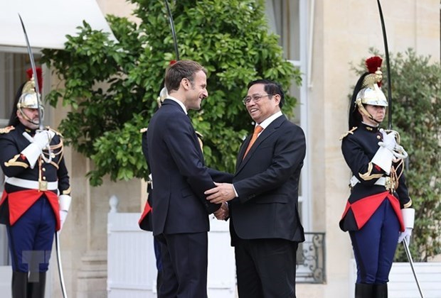 Vietnam, France issue joint statement hinh anh 3