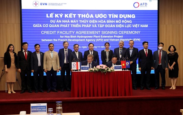 AFD provides loan of 70 million EUR for expanded Hoa Binh hydropower plant project hinh anh 1