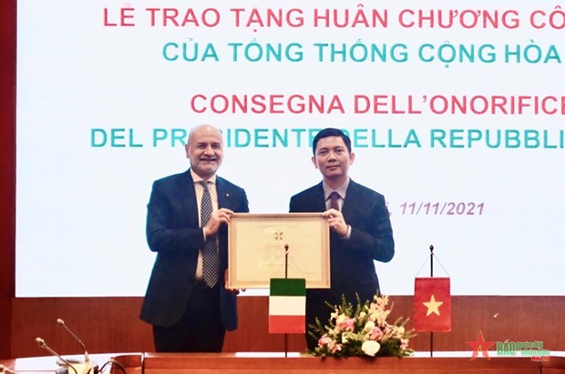 VASS President honoured with Order of the Star of Italy hinh anh 1