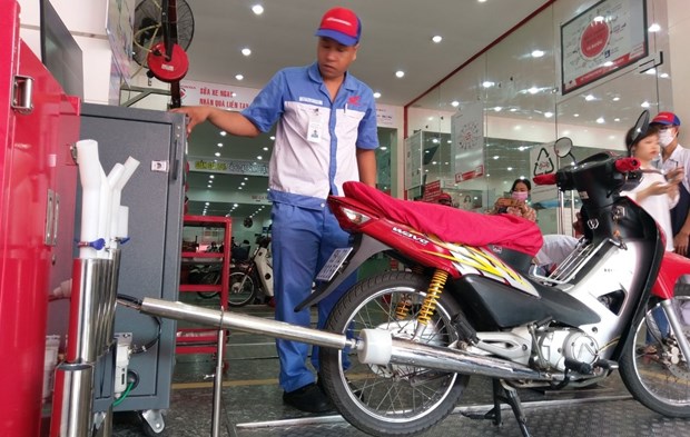 Hanoi offers free emission evaluation on old motorbikes hinh anh 1