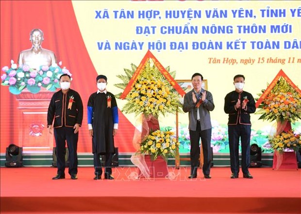 Party official attends great national unity festival in Yen Bai hinh anh 1