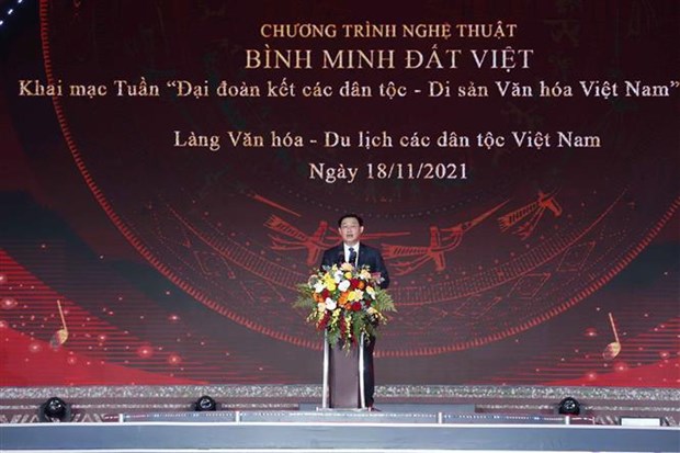 Top legislator attends opening of National Great Unity Week hinh anh 2