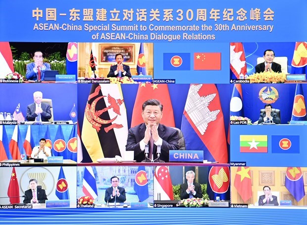 China pledges to support ASEAN in COVID-19 fight, economic recovery hinh anh 1