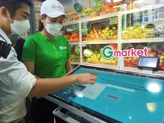First Vietnamese digital retail platform debuts hinh anh 1