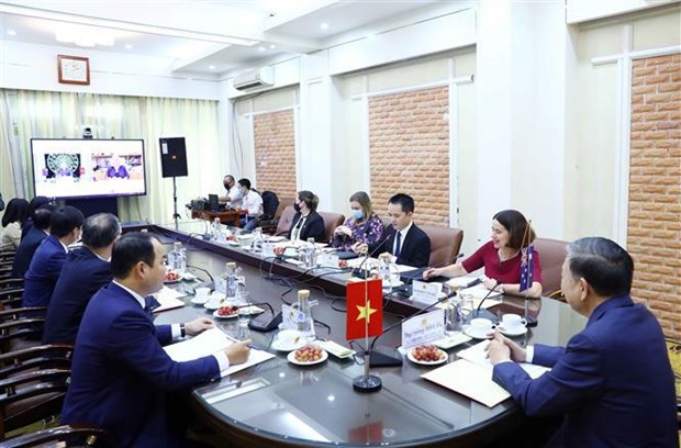 Public Security Minister holds online talks with Australian Minister of Home Affairs hinh anh 1