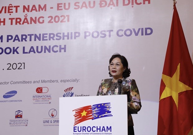 13th EuroCham White Book released at Meet Europe 2021 hinh anh 1