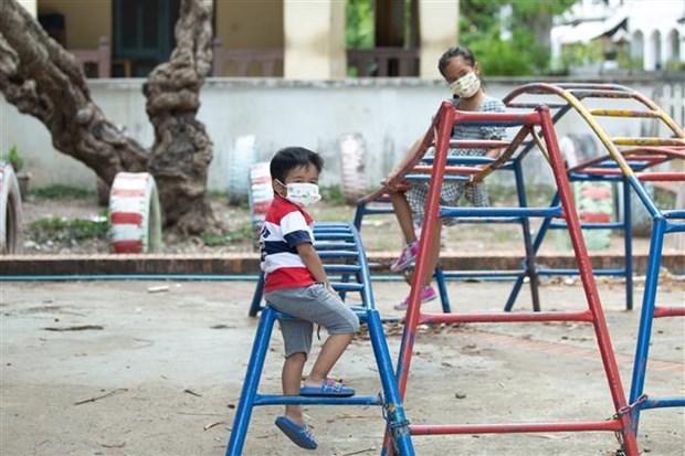 Laos plans to vaccinate children aged 6-11 by early 2022 hinh anh 1