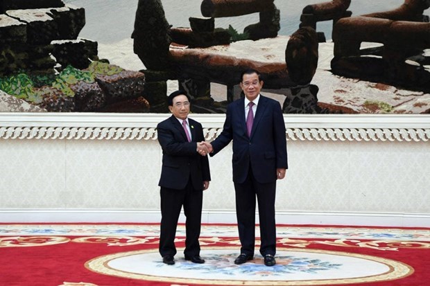 Cambodia, Laos foster bilateral cooperation hinh anh 1