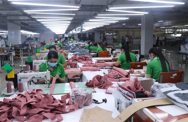 Vietnam posts trade surplus of 225 million USD hinh anh 1