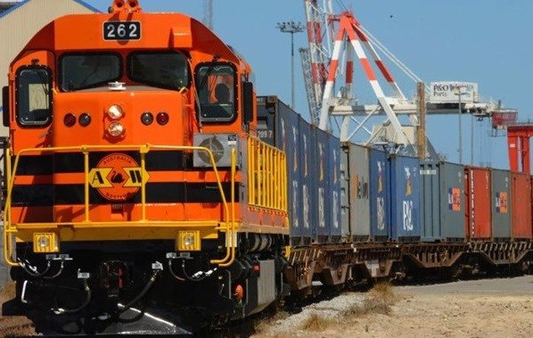 Vietnam-Europe freight train opens up new transport route: experts hinh anh 1