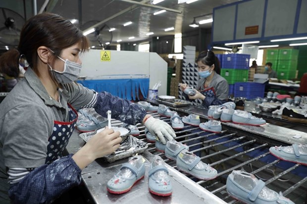 Vietnam’s manufacturing continues improving in November hinh anh 1