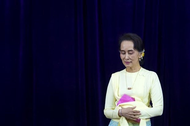Myanmar court sentences Aung San Suu Kyi to prison hinh anh 1