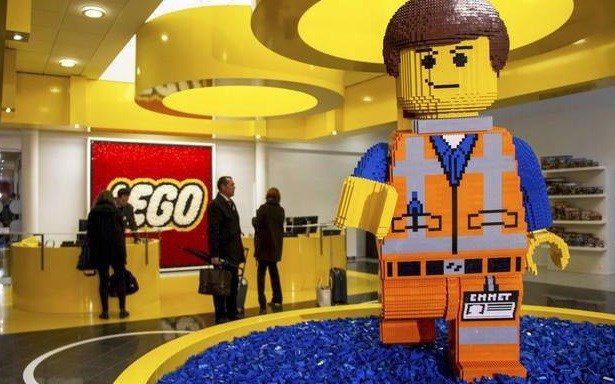 LEGO Group to build new factory in Vietnam hinh anh 2